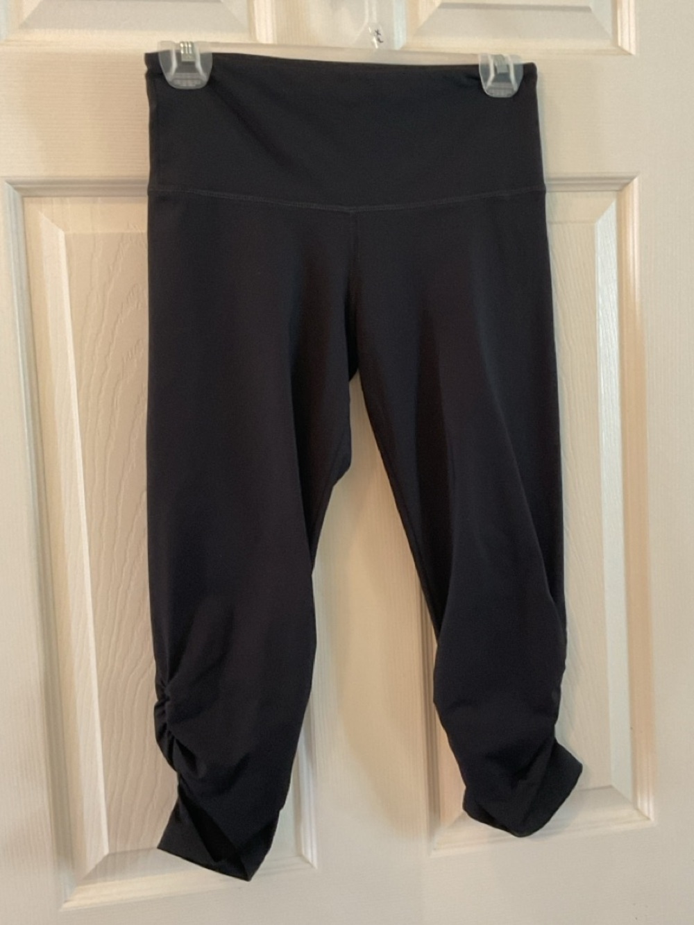 Yogamat Woman Size Small Black Yoga Pants